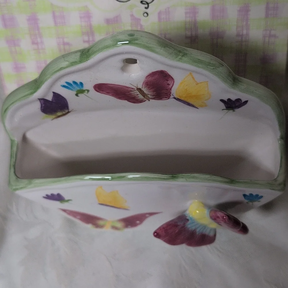 Spring Butterfly Mail Organizer